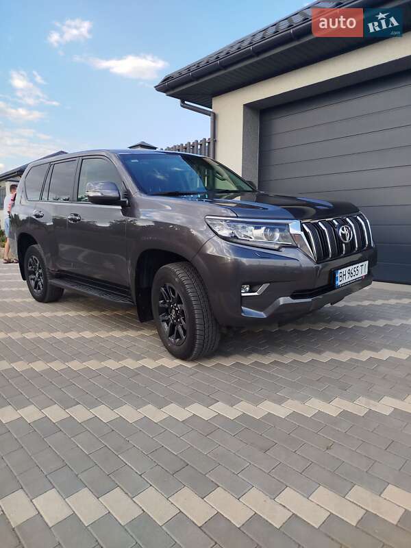 2023 toyota land cruiser prado 150