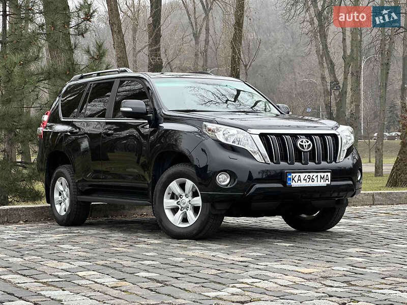2016 toyota land cruiser 150