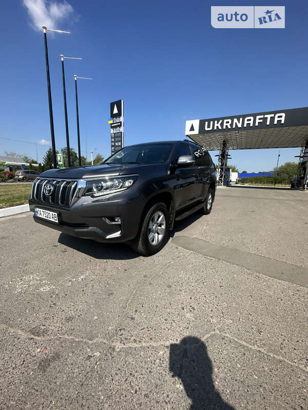 2019 toyota land cruiser prado 150