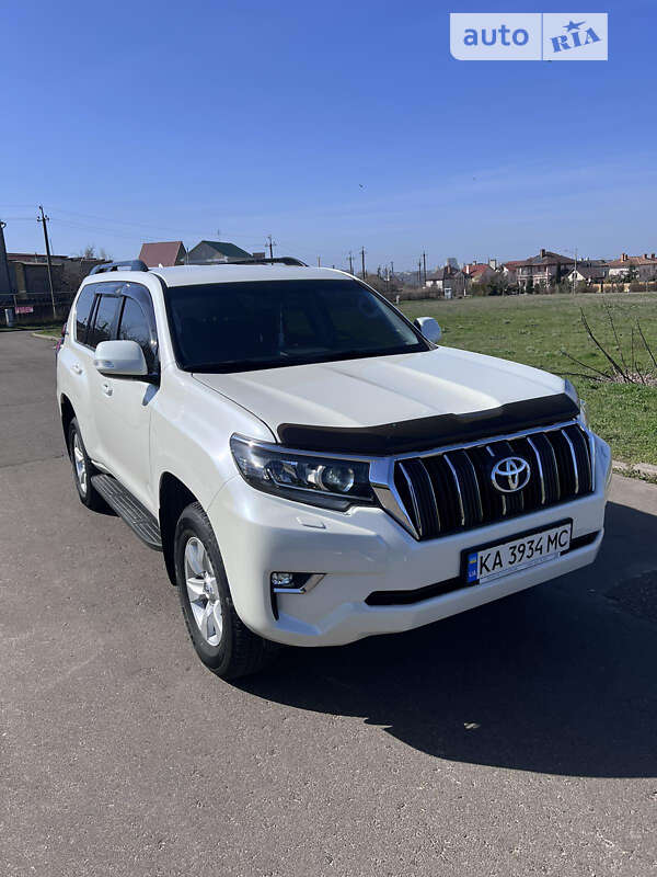2021 toyota land cruiser prado 150