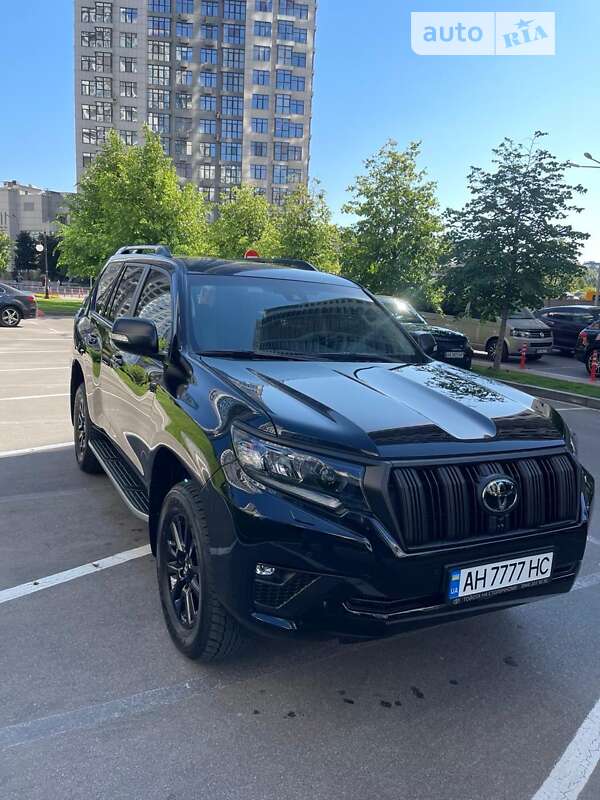 2023 toyota land cruiser prado 150