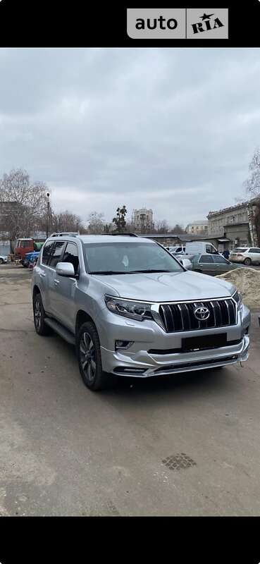 2020 toyota land cruiser 150