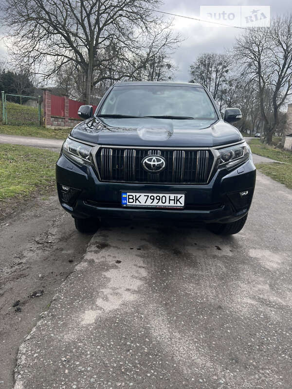 2021 toyota land cruiser prado 150