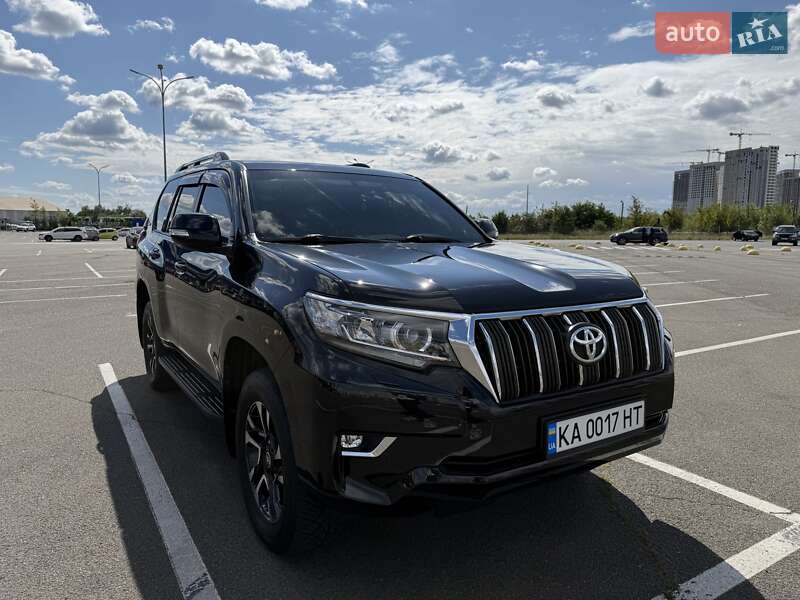 2021 toyota land cruiser prado