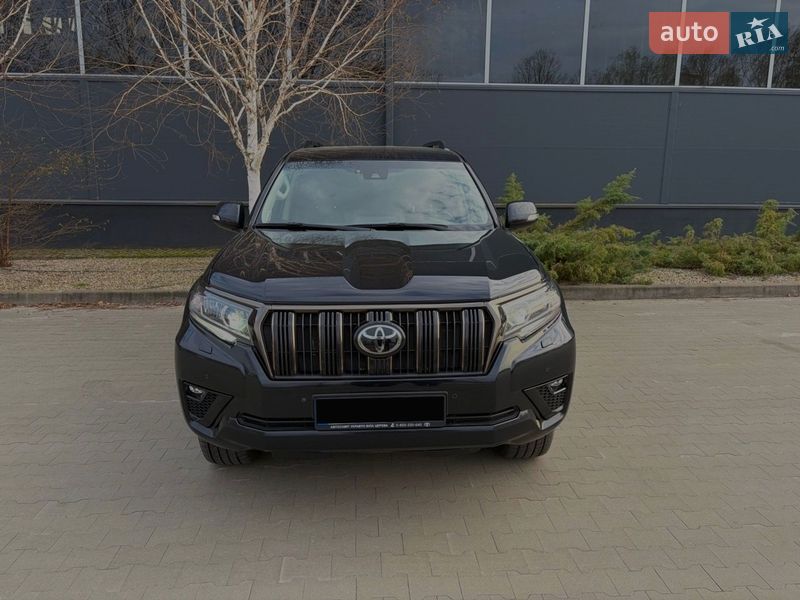 2022 toyota land cruiser prado 150