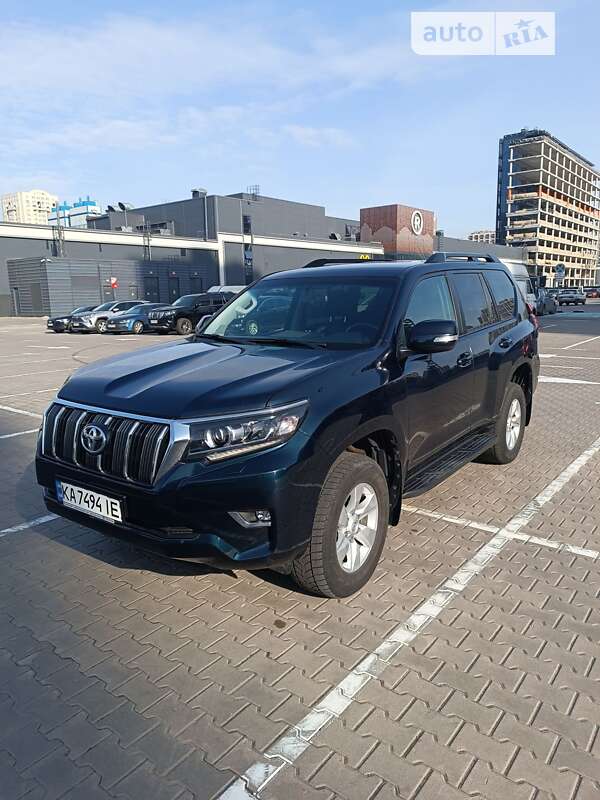2018 toyota land cruiser 150