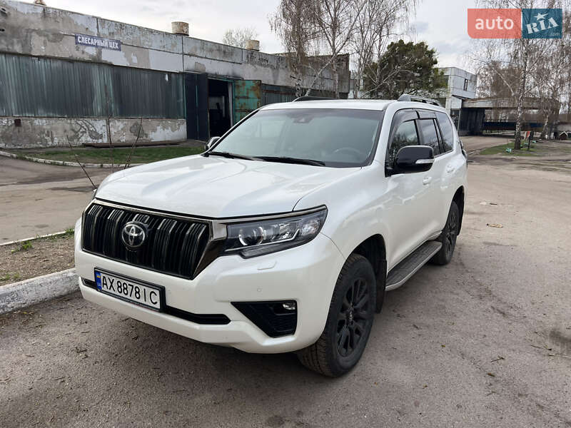 2021 toyota land cruiser prado 150