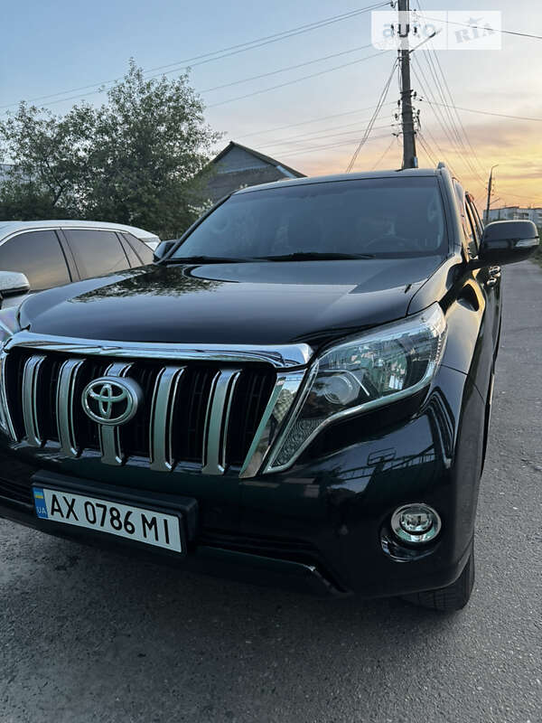 2016 toyota land cruiser