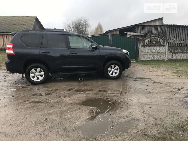 2017 toyota land cruiser prado 150