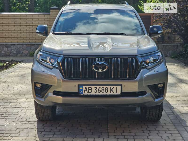 2022 toyota land cruiser prado 150