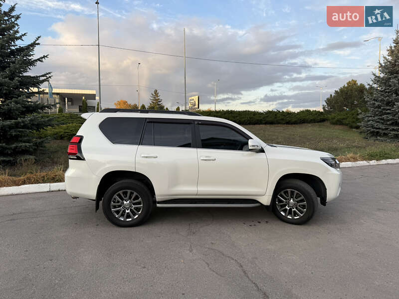 2019 toyota land cruiser prado 150