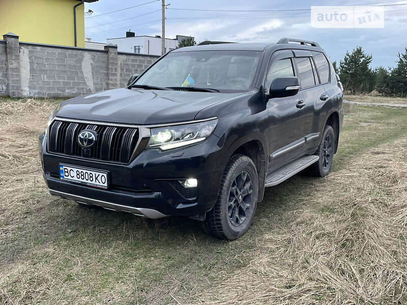 2021 toyota land cruiser prado 150