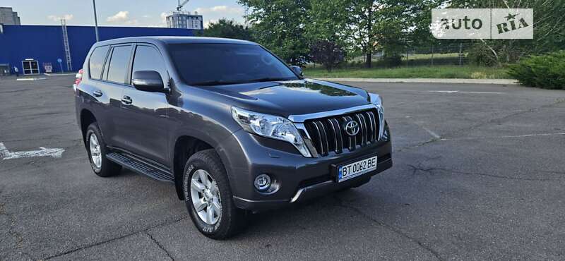 2016 toyota land cruiser prado