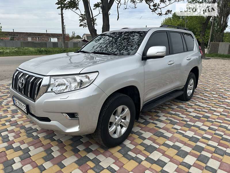 2018 toyota land cruiser prado