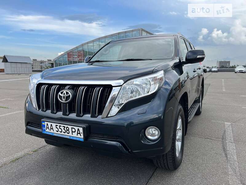 2016 toyota land cruiser 150