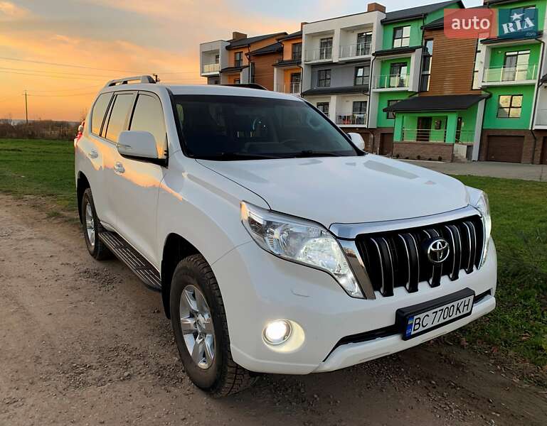 2017 toyota land cruiser prado