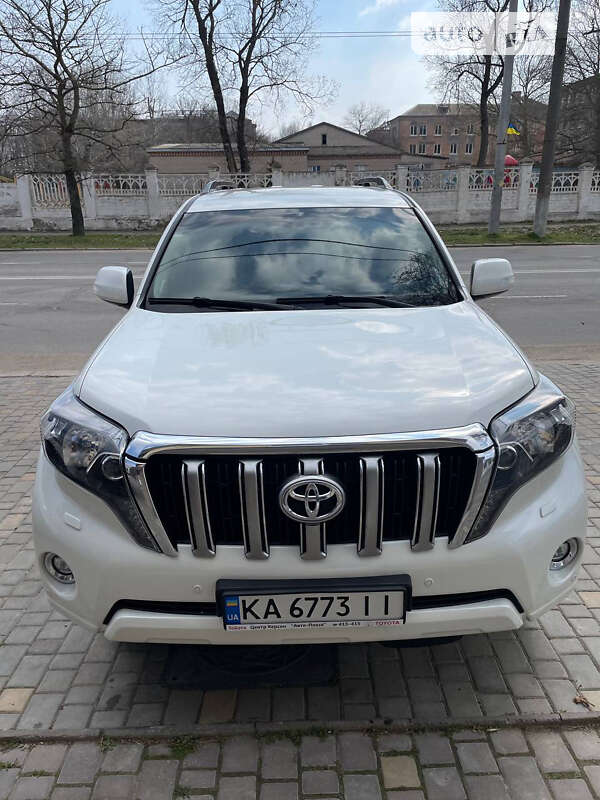 2016 toyota land cruiser prado