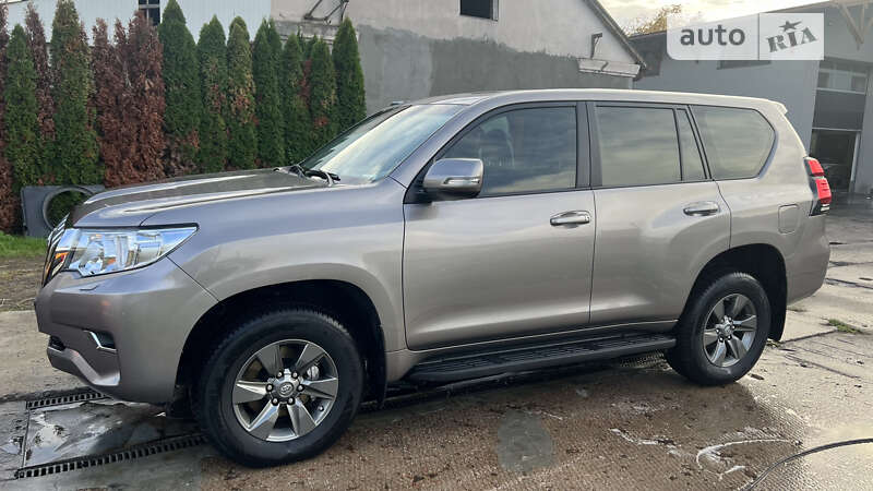 2018 toyota land cruiser 150