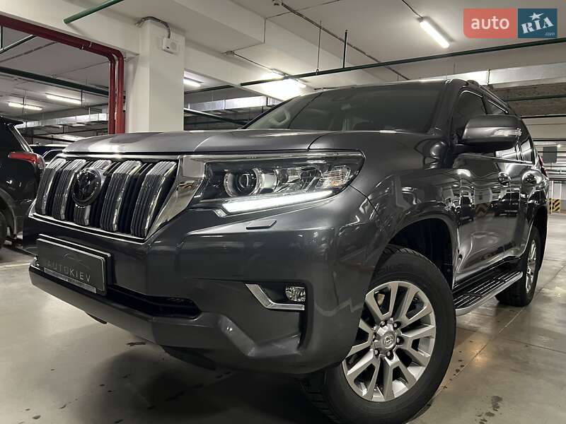 2018 toyota land cruiser prado