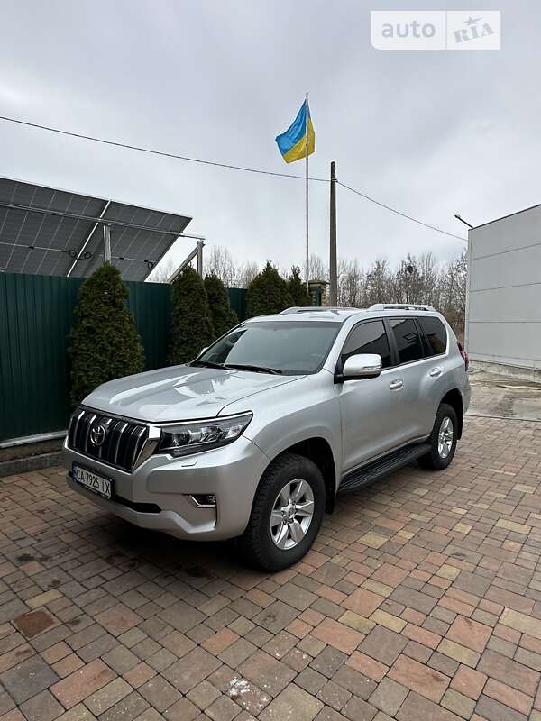 2019 toyota land cruiser prado 150