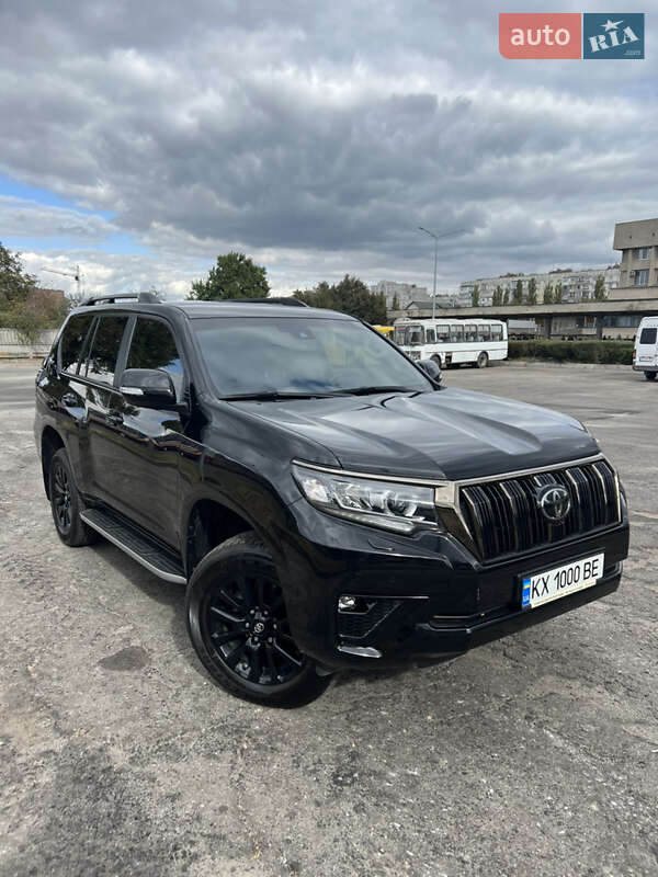 2021 toyota land-cruiser-prado