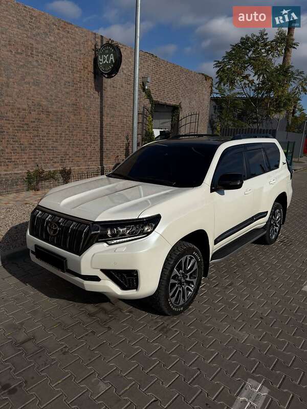 2022 toyota land cruiser prado 150