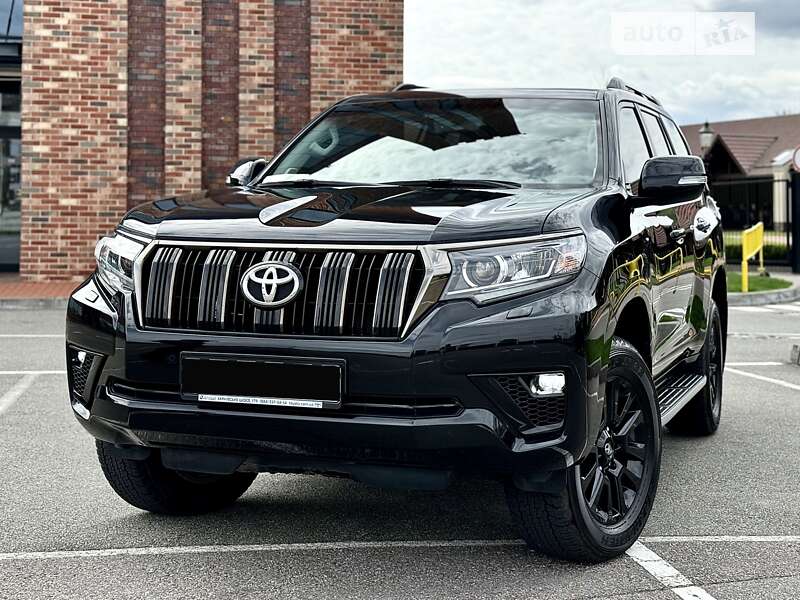 2022 toyota land cruiser 150