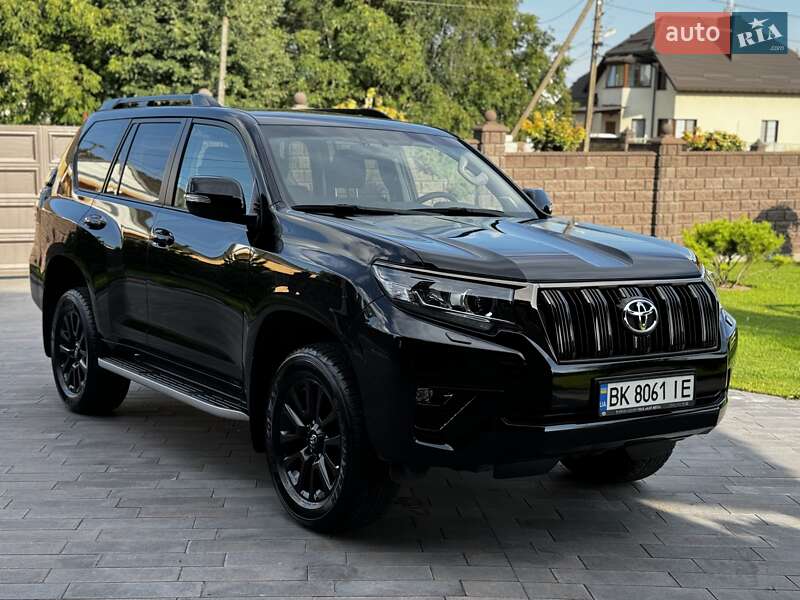 2022 toyota land cruiser 150
