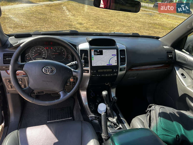 2005 toyota prado