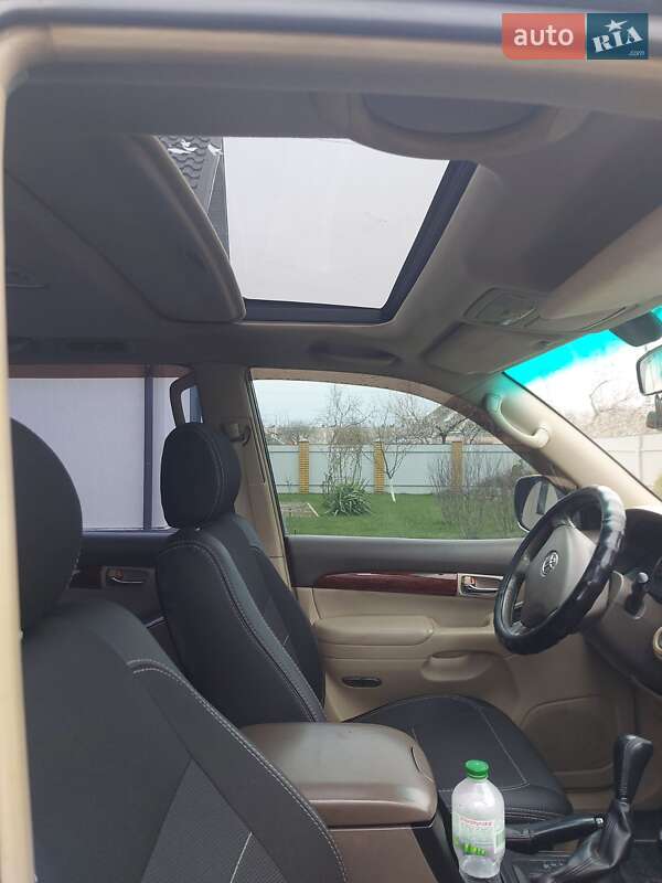 2005 toyota land cruiser prado 120