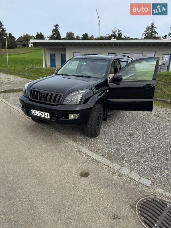 2005 toyota land cruiser prado