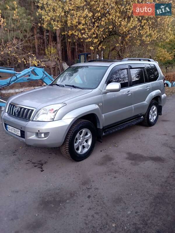 2005 toyota land cruiser