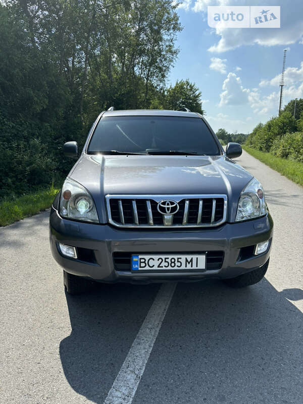 2005 toyota land cruiser