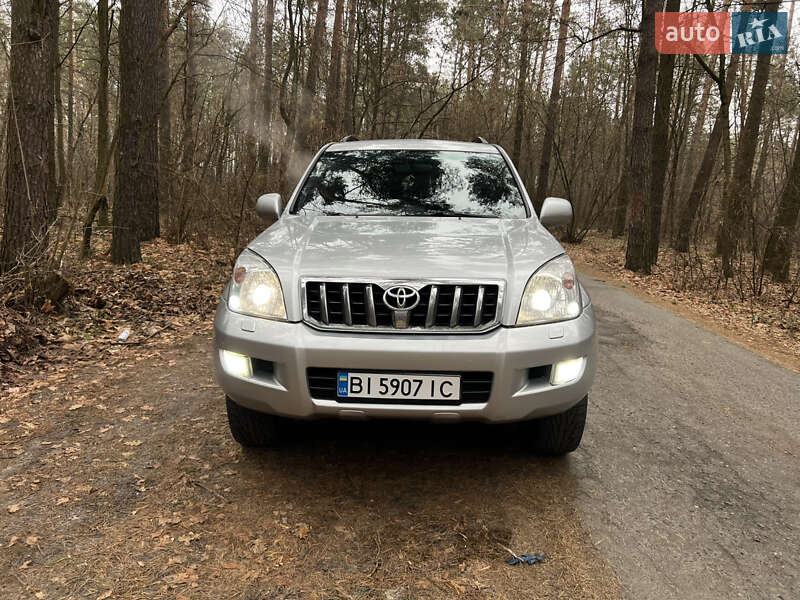 2005 toyota land cruiser