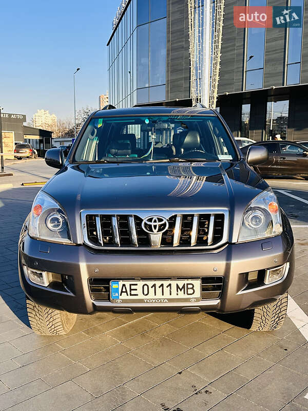 2005 toyota prado