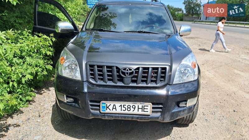 2004 toyota prado