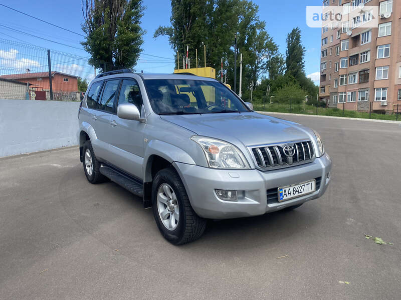 2005 toyota prado