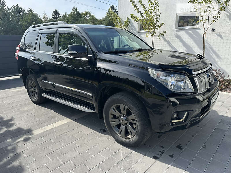 2010 toyota land cruiser prado