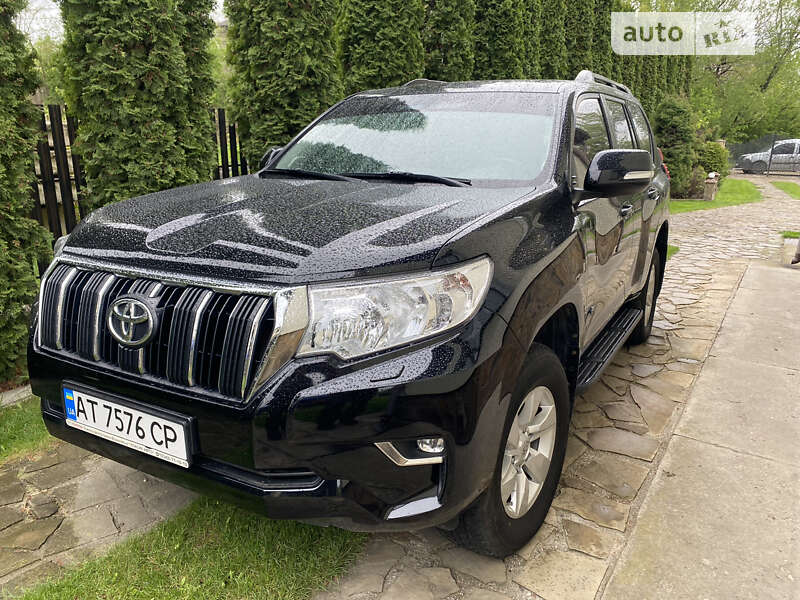 2019 toyota land cruiser prado