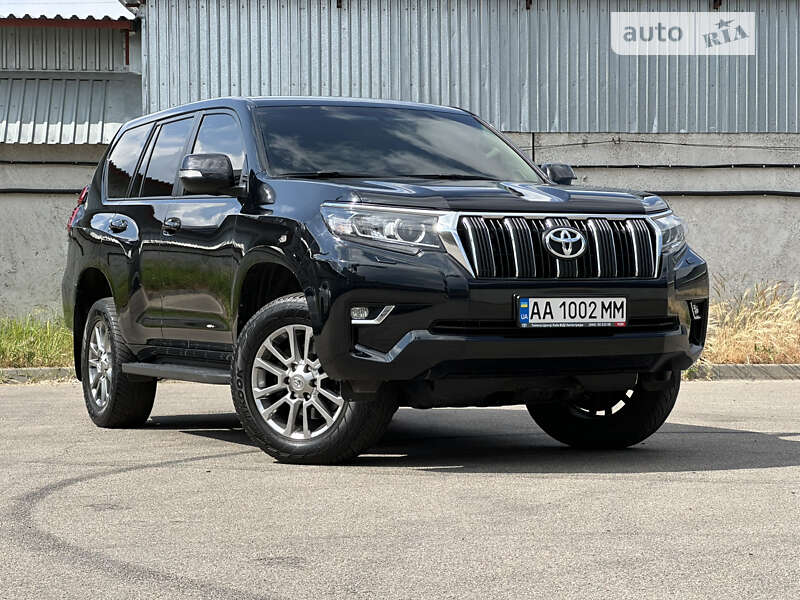 2019 toyota land cruiser 150