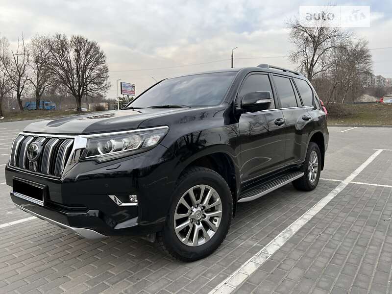 2019 toyota land cruiser prado