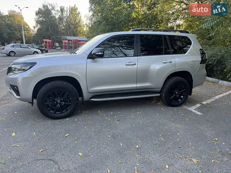 2020 toyota land cruiser 150