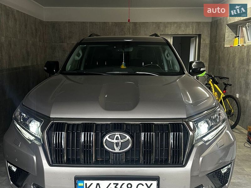 2021 toyota land cruiser prado 150