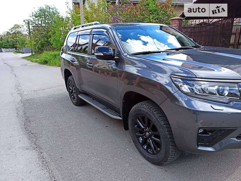 2021 toyota land cruiser prado 150