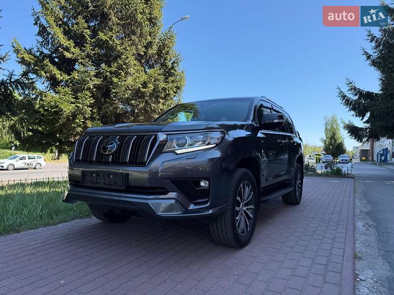 2022 toyota land cruiser prado 150