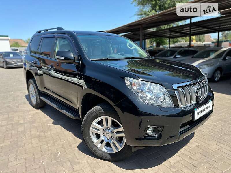 2011 toyota land cruiser