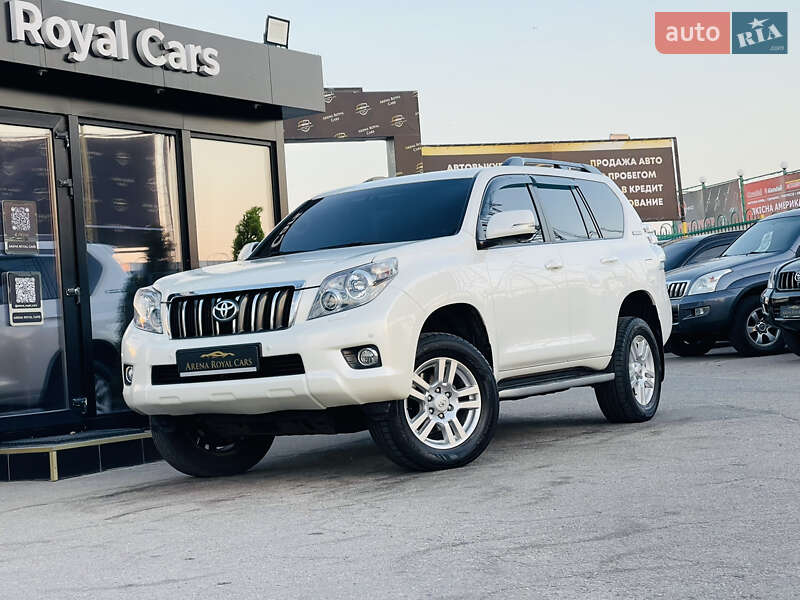2011 toyota land cruiser 150