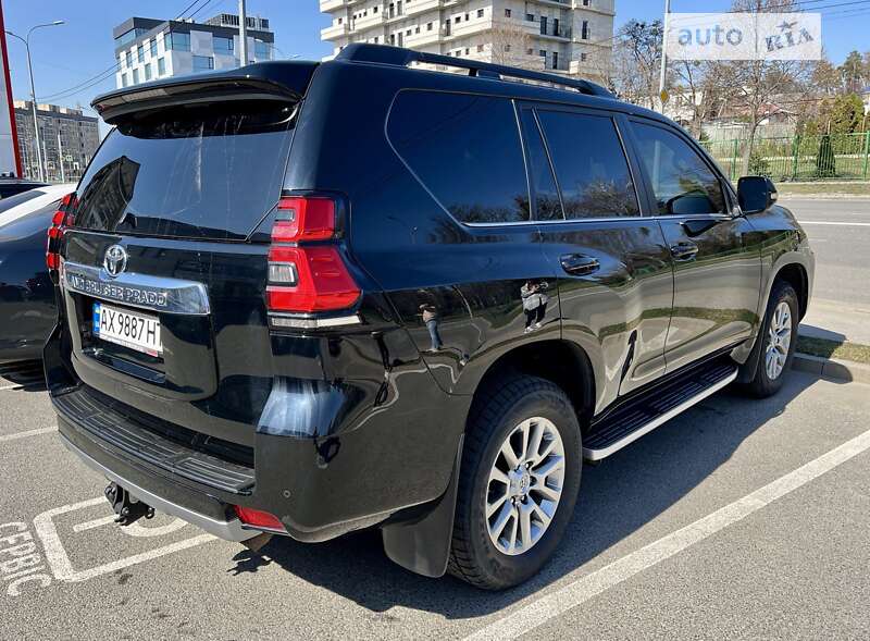 2019 toyota land cruiser 150