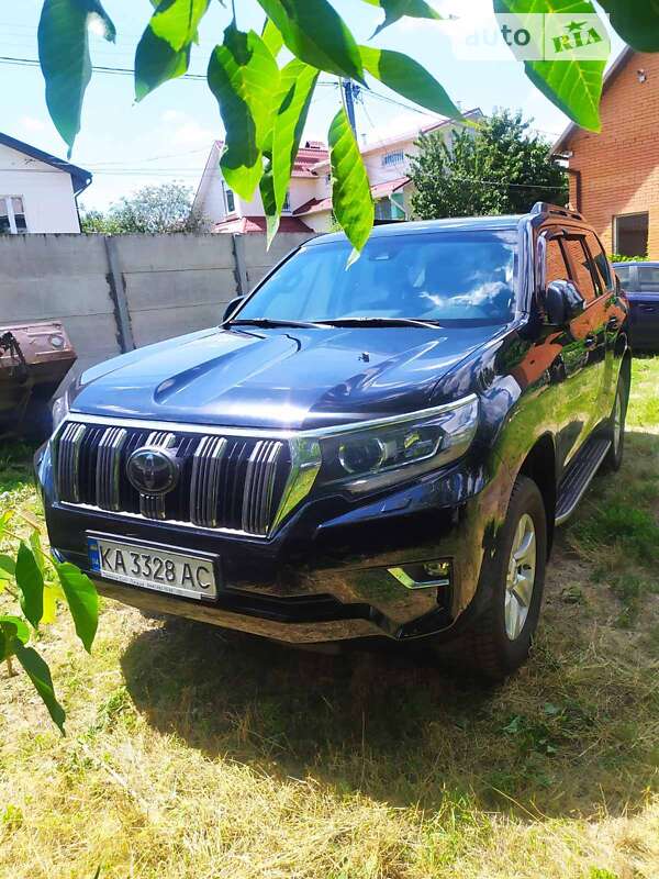 2019 toyota land cruiser prado