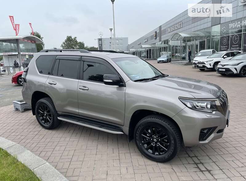 2021 toyota land cruiser prado 150